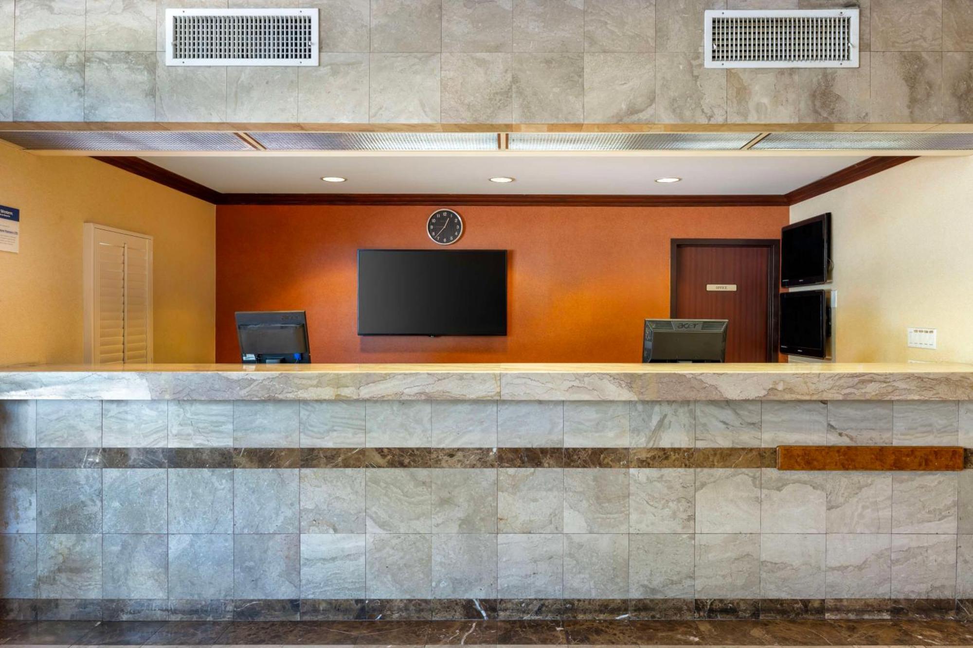 Best Western Los Angeles Worldport Hotel Exterior photo